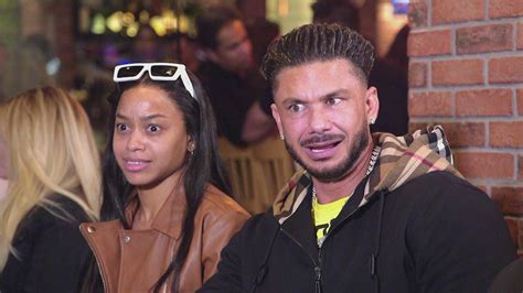 is dj pauly d and nikki still together|Jersey Shore Cast Confirms Pauly D and Girlfriend。